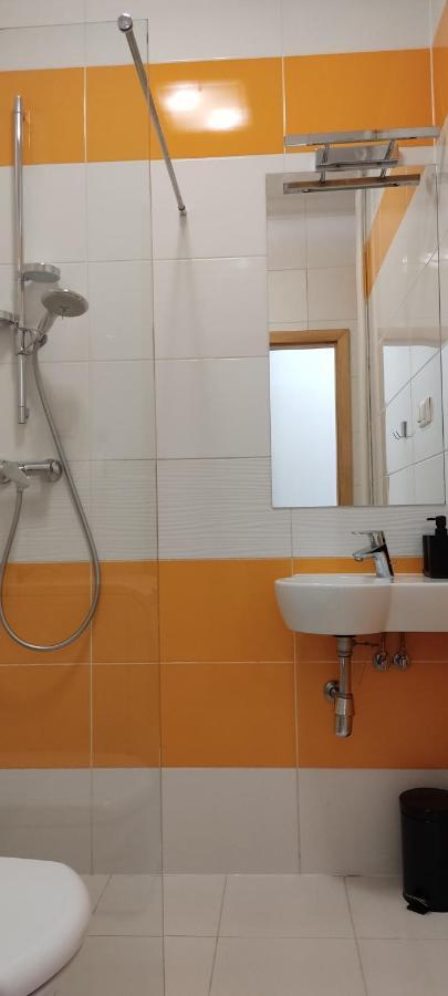 ורשה Be My Guest- Fontany Luxury Apartment Metro Wi-Fi Free Parking Zone מראה חיצוני תמונה