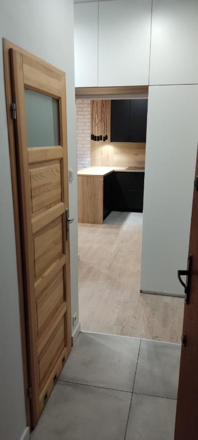 ורשה Be My Guest- Fontany Luxury Apartment Metro Wi-Fi Free Parking Zone מראה חיצוני תמונה